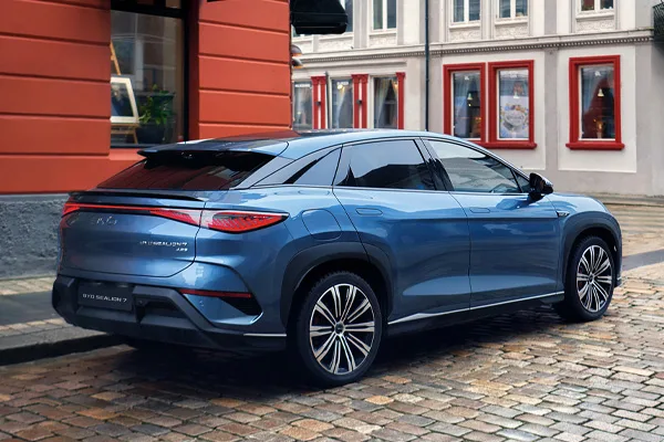 BYDSEALION7Rear