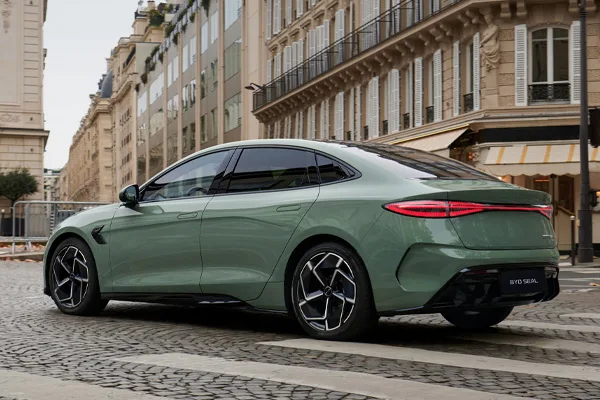 BYDSEALRear